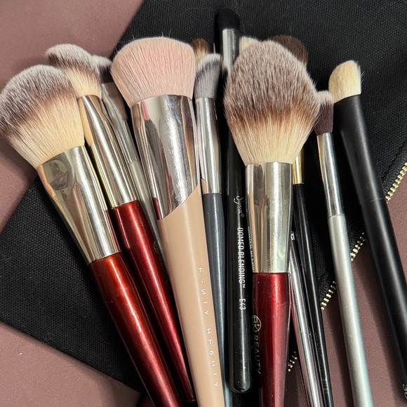 Rephr, BK Beauty, Fenty, It Cosmetics Makeup Brush Set - Picture 1 of 7